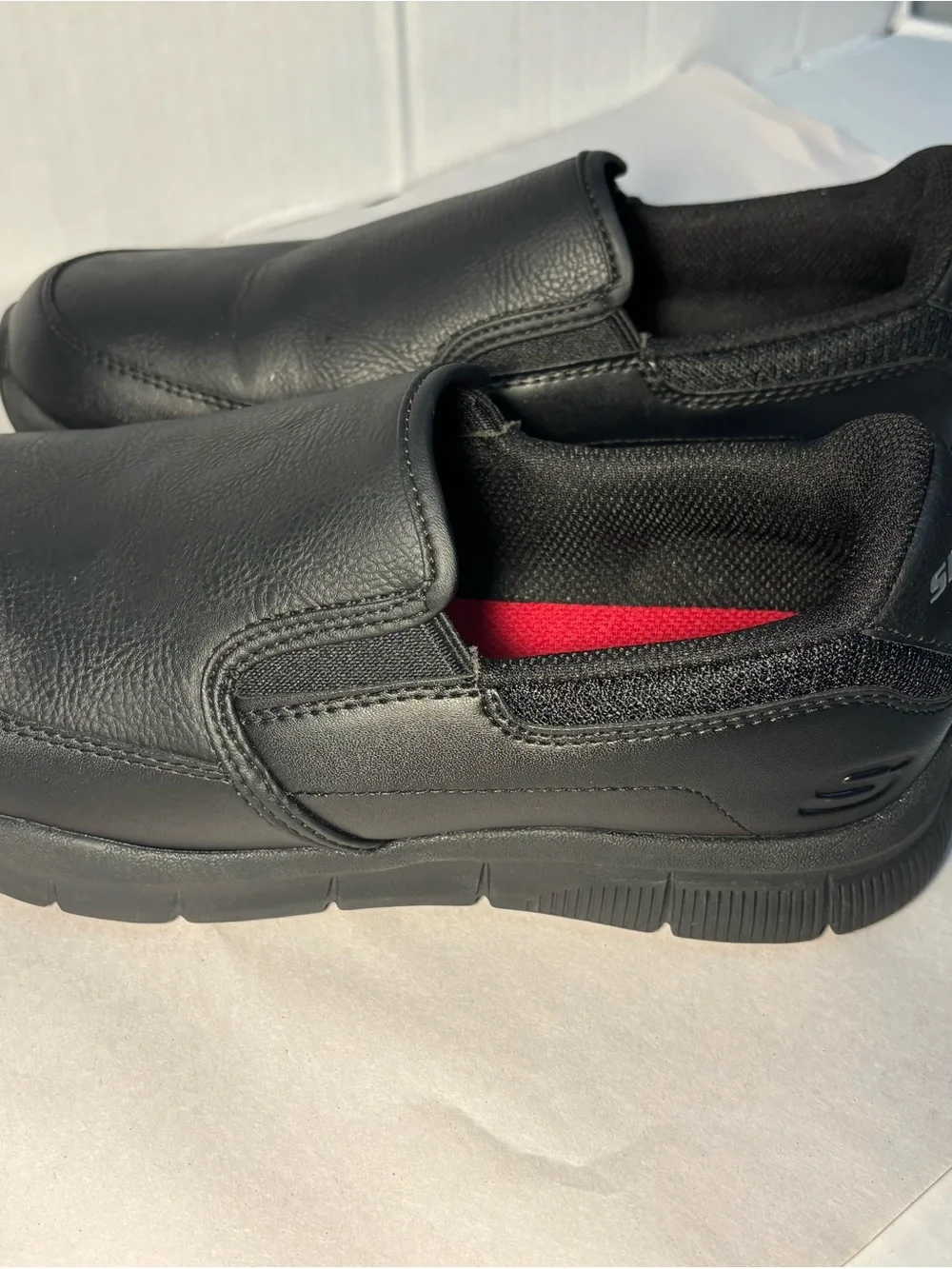 Skechers title work